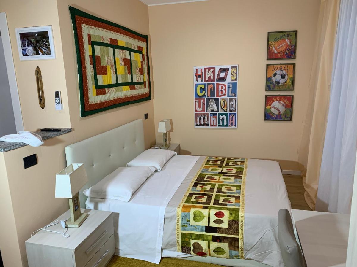 Bed & Breakfast Indi Thelar Villa Guardia Extérieur photo